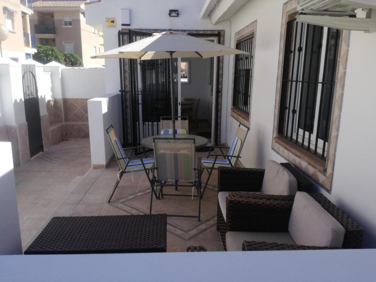 2 Bedroom Newly Renovated Bungalow Close To Bars & Restaurants Los Alcázares Zewnętrze zdjęcie